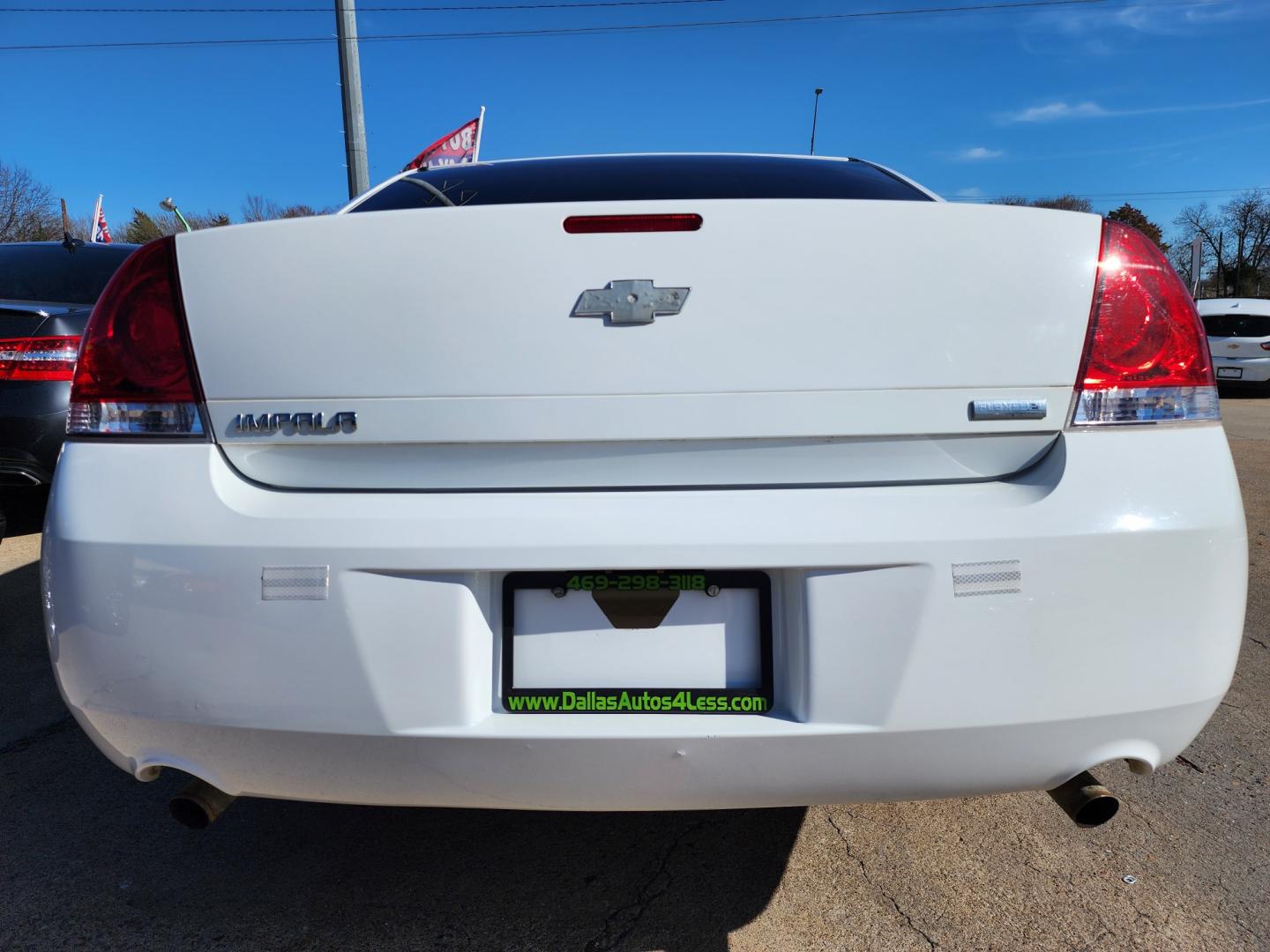 2013 WHITE Chevrolet Impala LS (2G1WF5E35D1) , AUTO transmission, located at 2660 S.Garland Avenue, Garland, TX, 75041, (469) 298-3118, 32.885551, -96.655602 - Welcome to DallasAutos4Less, one of the Premier BUY HERE PAY HERE Dealers in the North Dallas Area. We specialize in financing to people with NO CREDIT or BAD CREDIT. We need proof of income, proof of residence, and a ID. Come buy your new car from us today!! This is a very well cared for 2013 CH - Photo#4